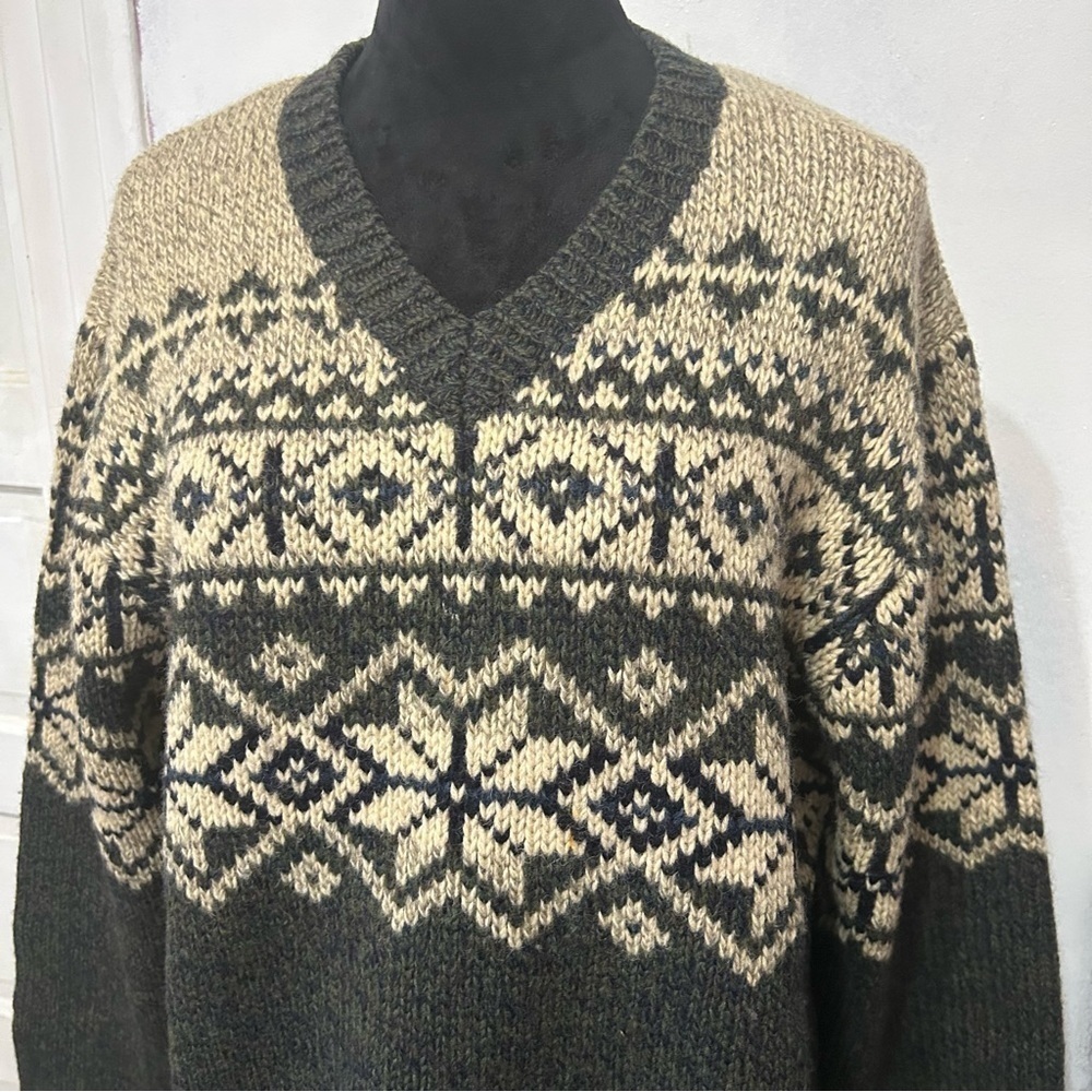 Vintage Abercrombie and Fitch Men 100% Wool Gray Sweater Large Fair Isle Cosy